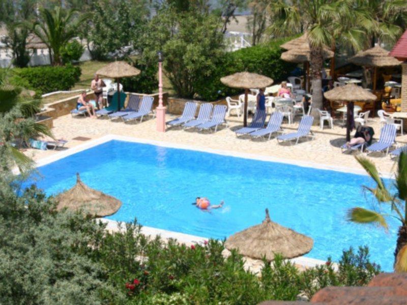 Angela Beach Hotel Roda  Exteriér fotografie